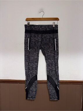 Lululemon | Black Printed Leggings | Size 6